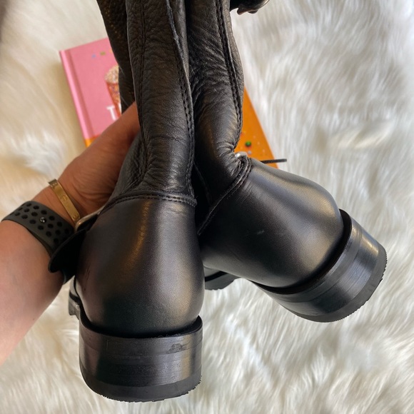 NWOT Frye Boots Size 9 - Picture 5 of 14
